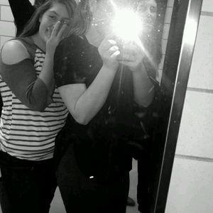 Meet your Posher, Olivia